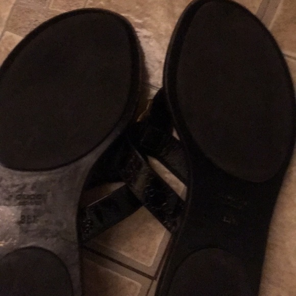 SOLD-AUTHENTIC GUCCI SANDALS-SOLD - Picture 3 of 8